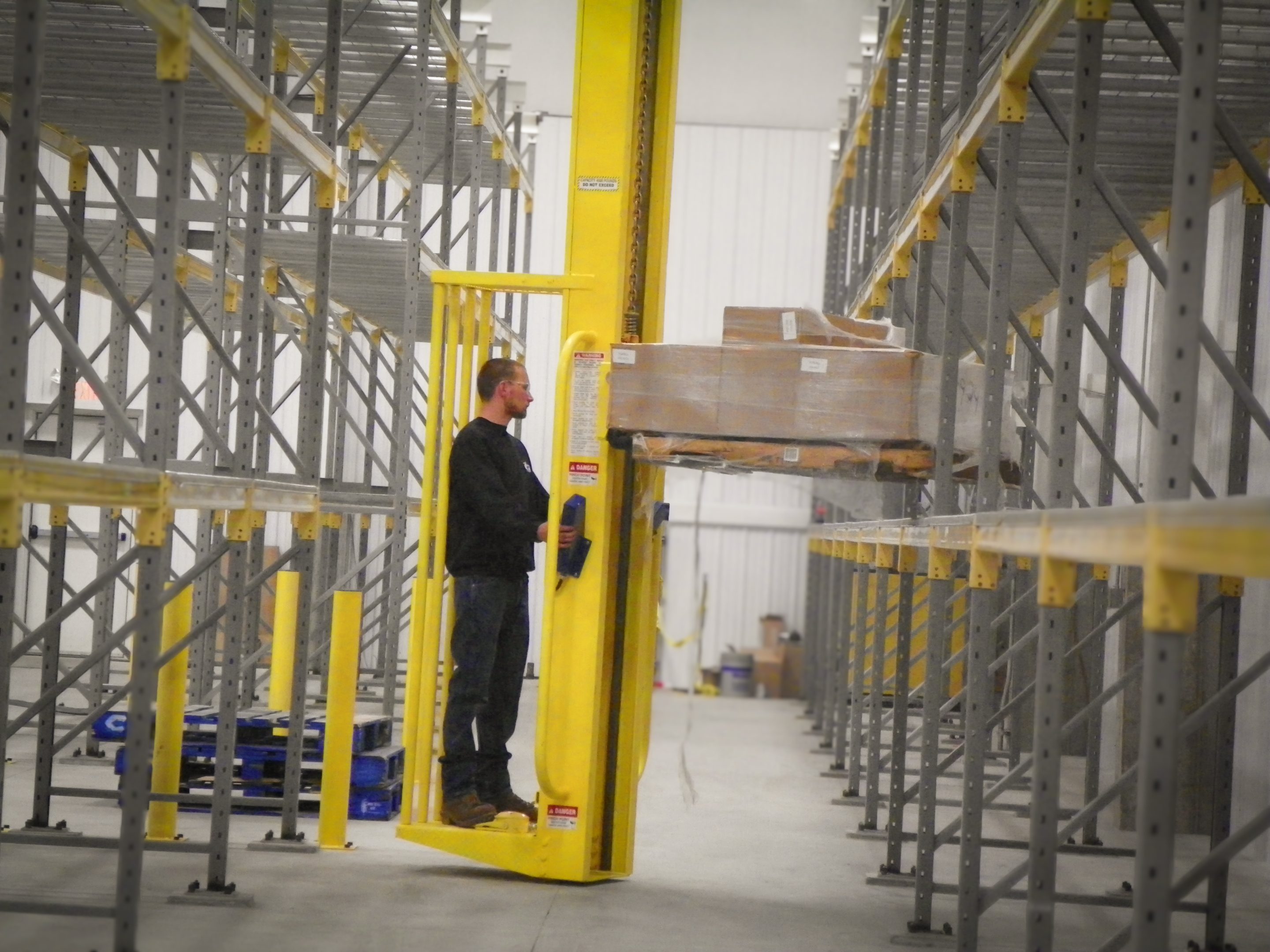 ACECO Stacker Crane